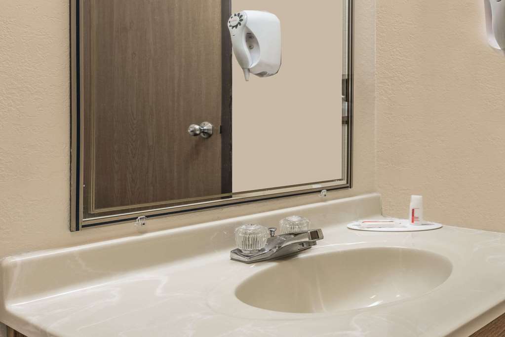 Super 8 by Wyndham Potosi - photo 4