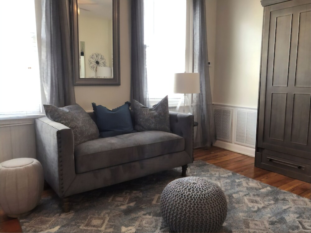 Suites on Coming - photo 49