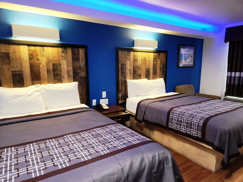 Express Inn Tomball - photo 7
