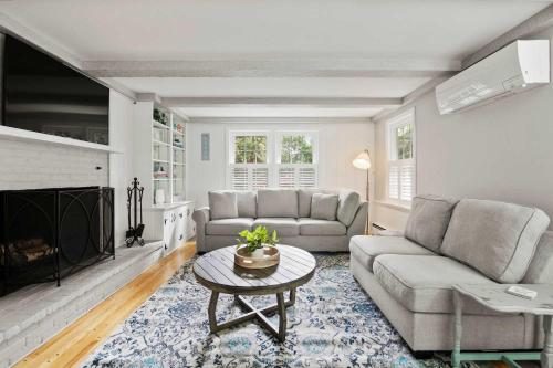 2 Min to Mayflower Beach Dog Friendly — hotel in Dennis