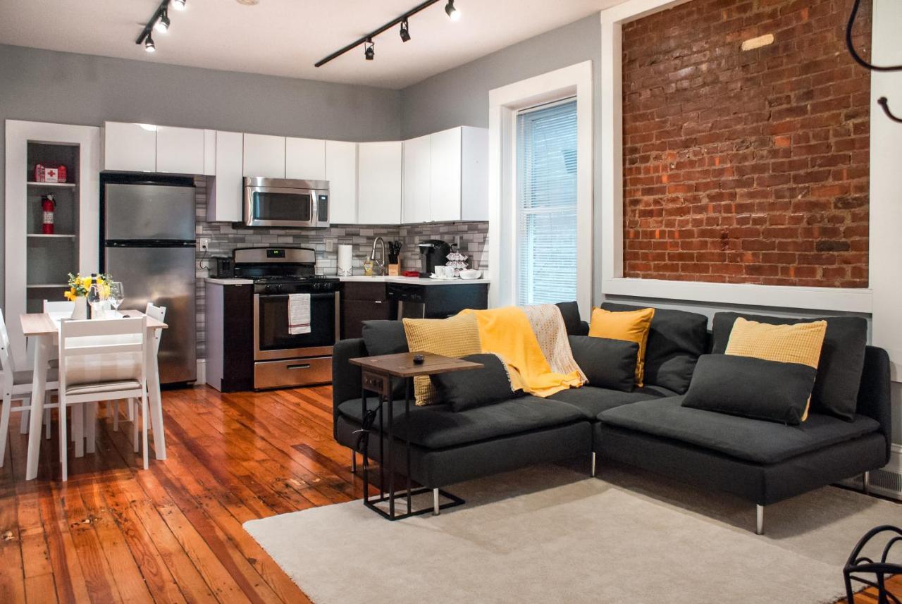 Gorgeous 1BR Wooster Sq. apt. wshr dryr parking — 4-Star Luxury Hotel in New Haven, United States