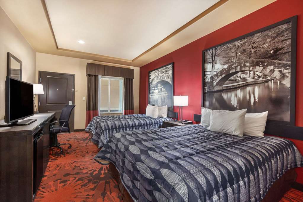 Super 8 by Wyndham Karnes City - photo 7