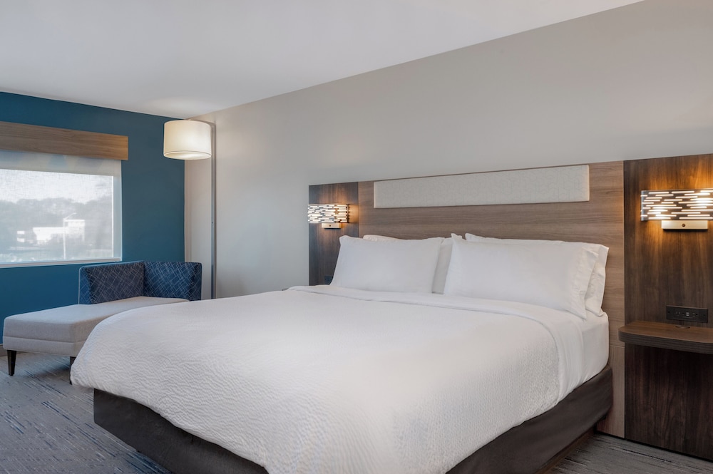 Holiday Inn Express and Suites Alton St Louis Area - photo 8