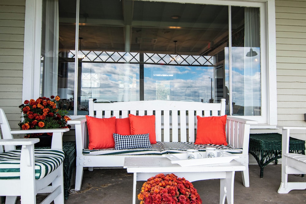 Ocean House Hotel & Motel - photo 158