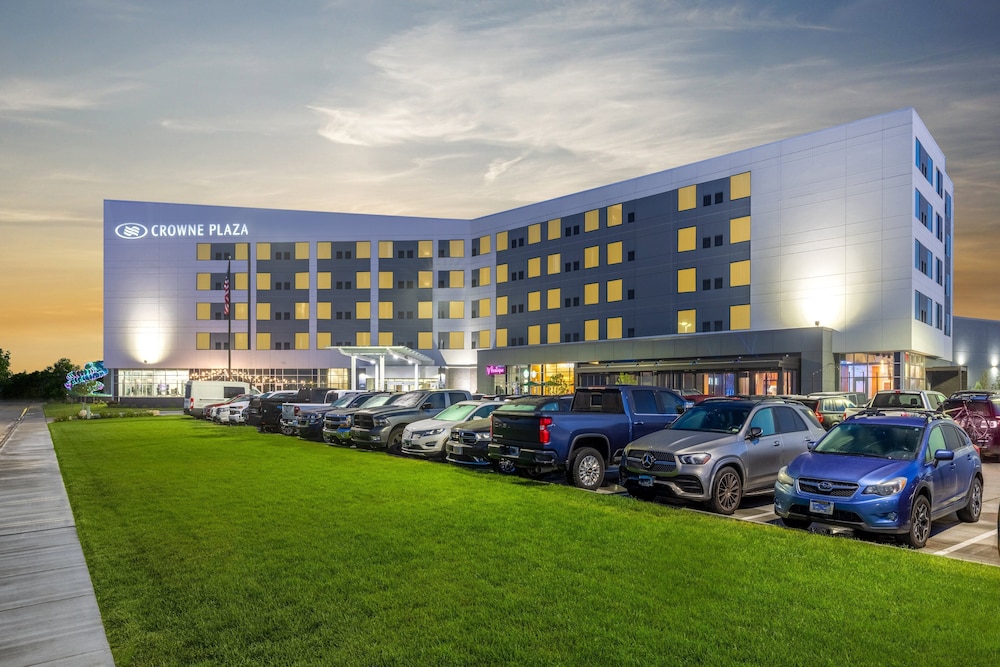 Crowne Plaza Kearney by IHG - photo 107