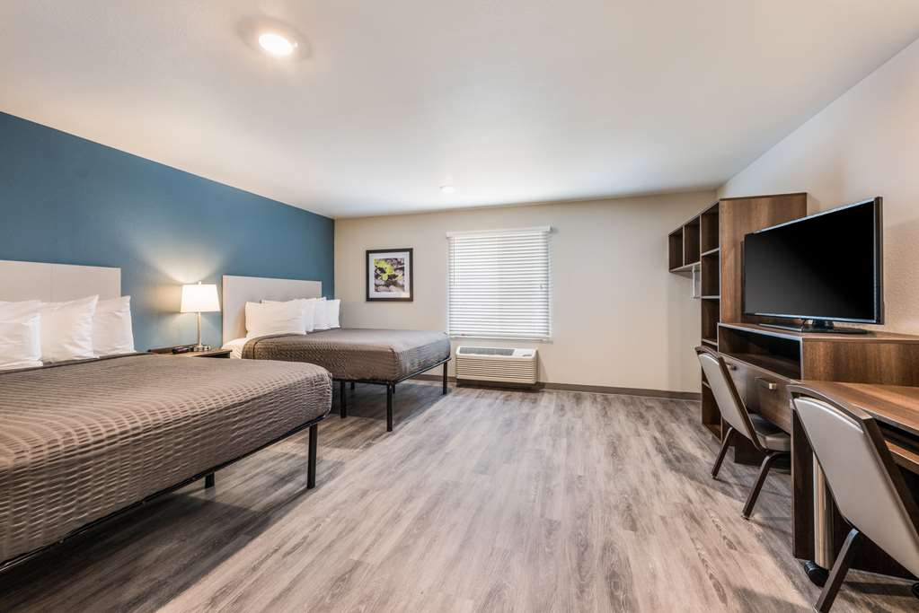 WoodSpring Suites Linden - photo 12