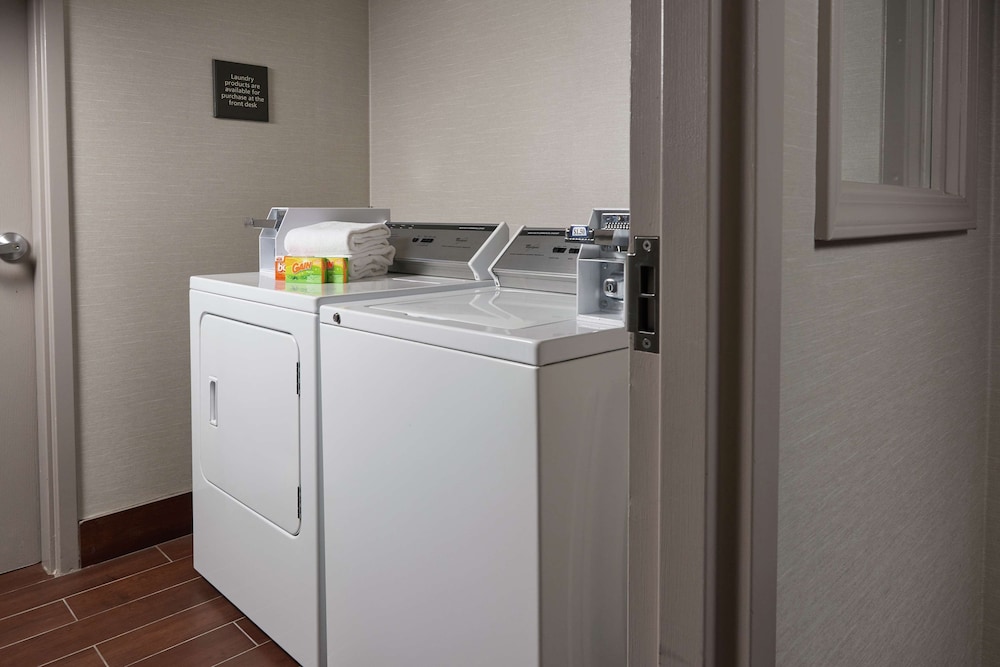 Hampton Inn Louisville I 65 @ Brooks Rd. - photo 14