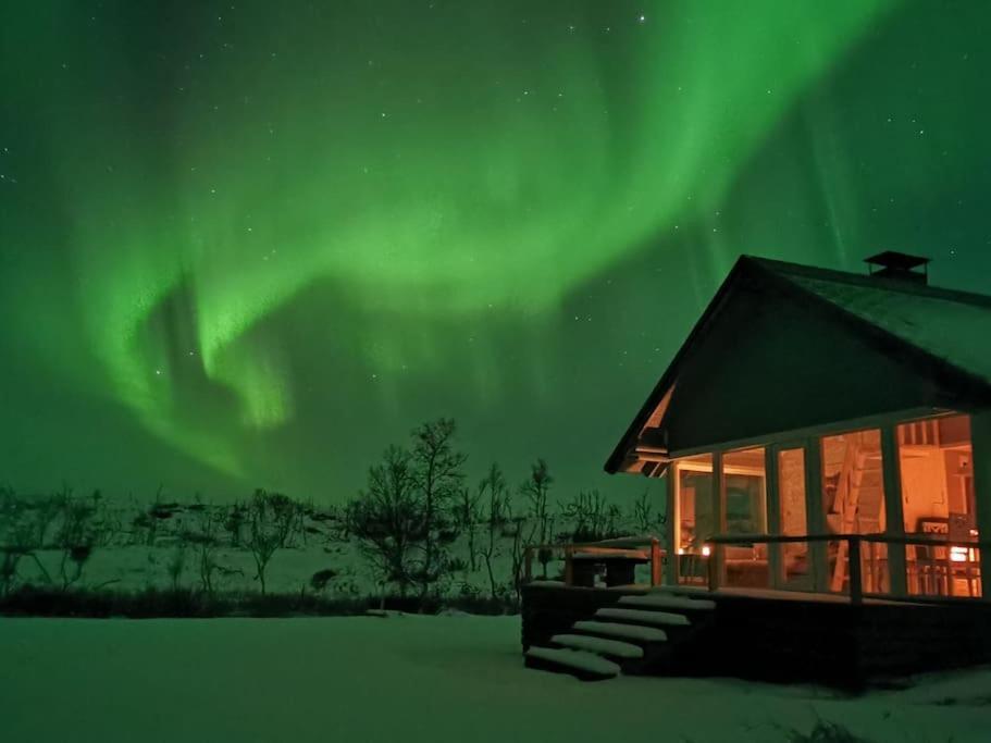 Kieppi open your door and enjoy the wilderness — 4-Star Luxury Hotel in Utsjoki, Finland