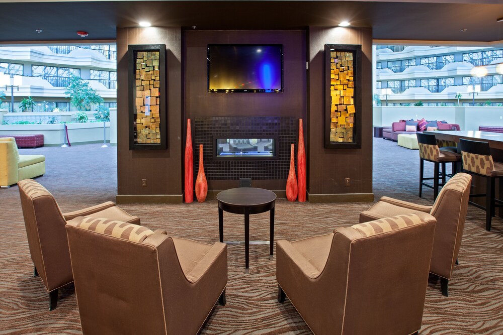 Holiday Inn Evansville Airport - photo 18