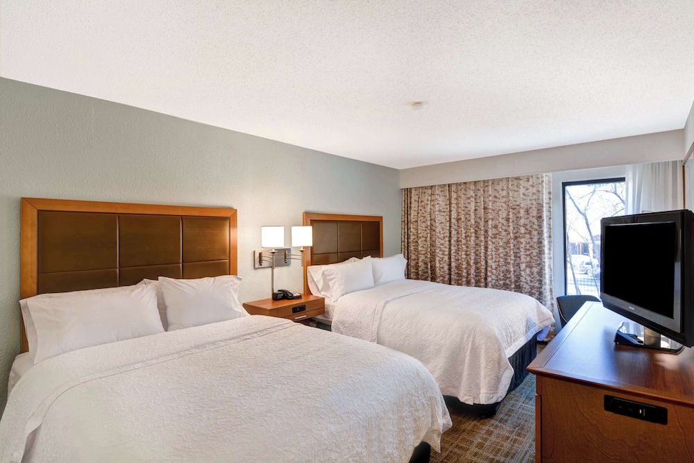 Hampton Inn Memphis Poplar - photo 15