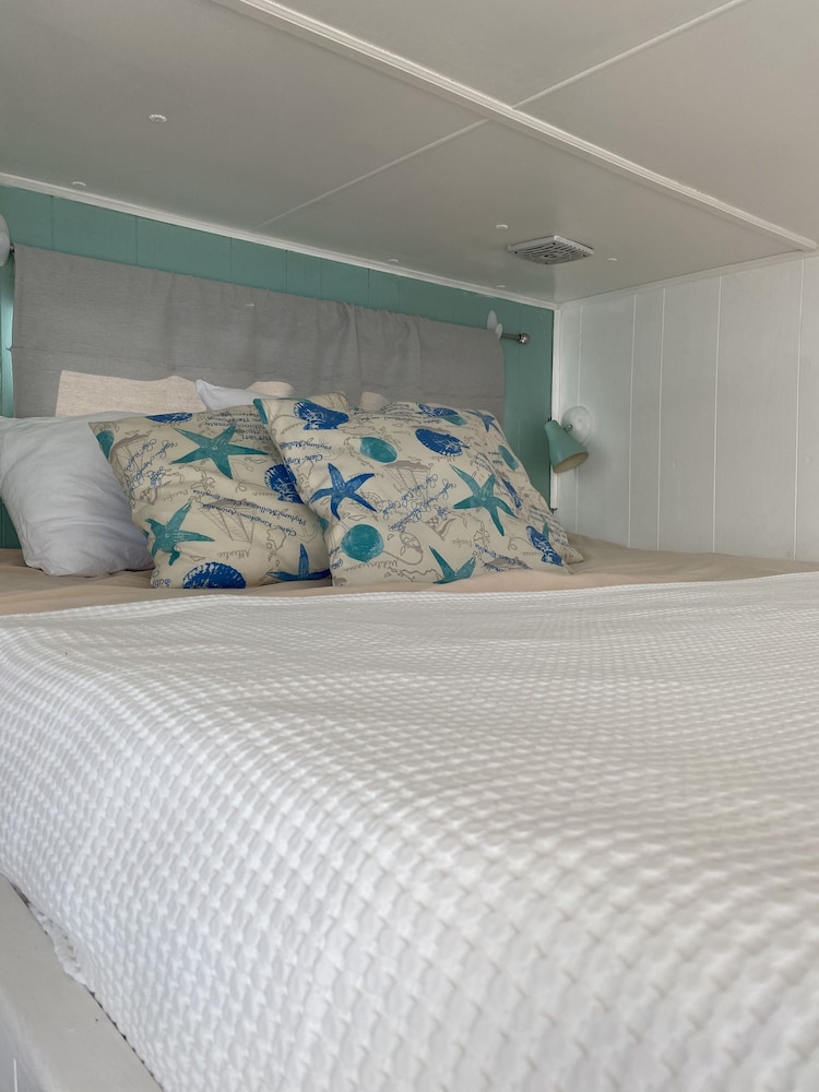 Mangrove Marina and Resort Aqualodge Houseboats - photo 24