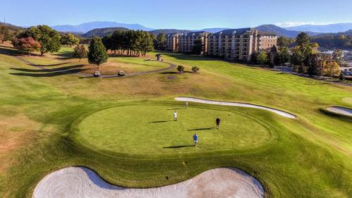 Parkway Romance #247 - last minute hotel in Pigeon Forge