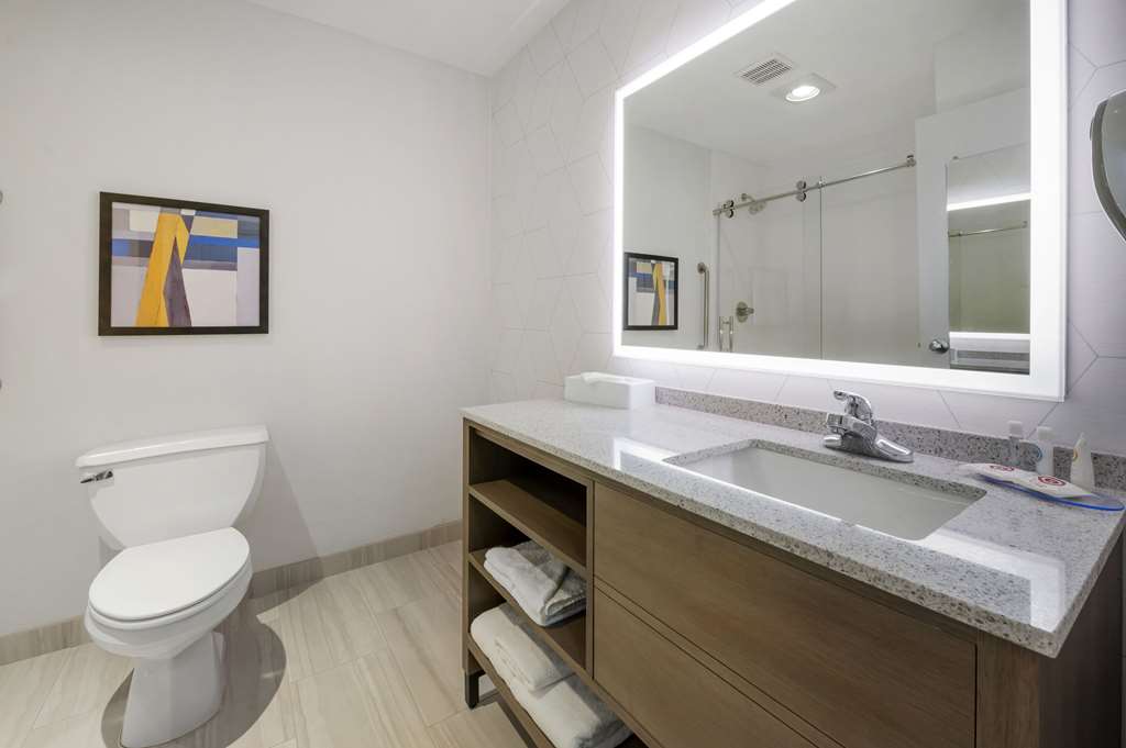 Comfort Inn Edinburgh Columbus - photo 16