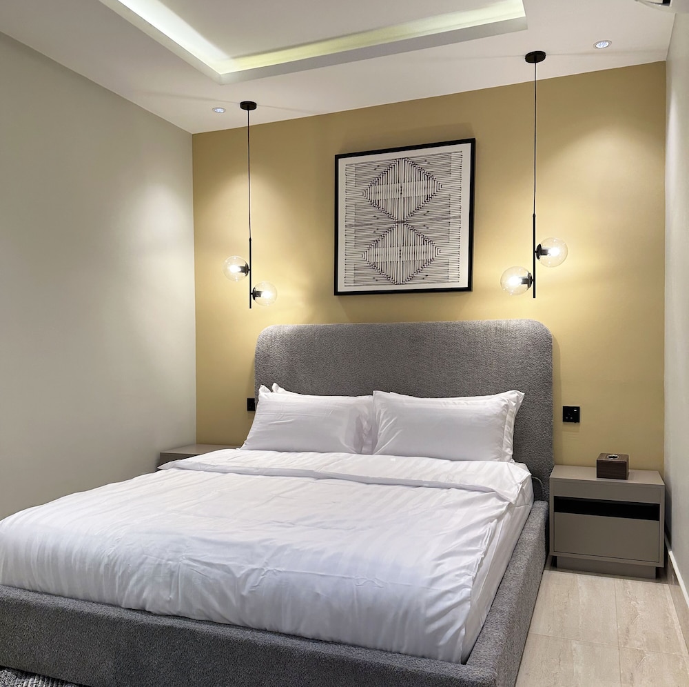 Kease Malqa B 4 Royal Touch AZ31 — 4-Star Luxury Hotel in Riyadh, Saudi Arabia