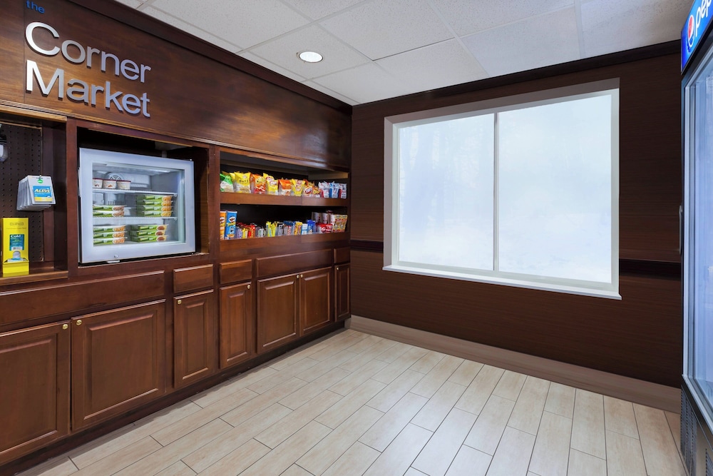 Fairfield Inn & Suites Columbus East - photo 28