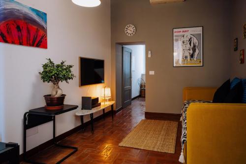 Navona Boutique Apartment with terrace — 4-Star Luxury Hotel in Rome, Italy