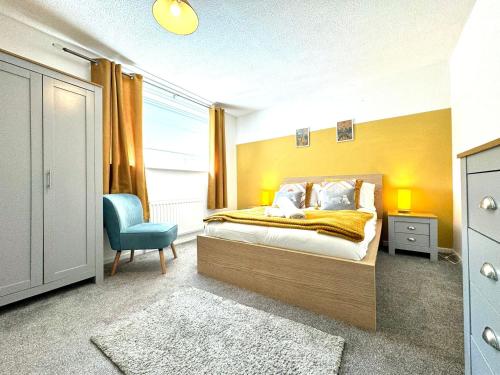 The Alnham Large 3 bed apartment Close to the City — 4-Star Luxury Hotel in Kenton, United Kingdom