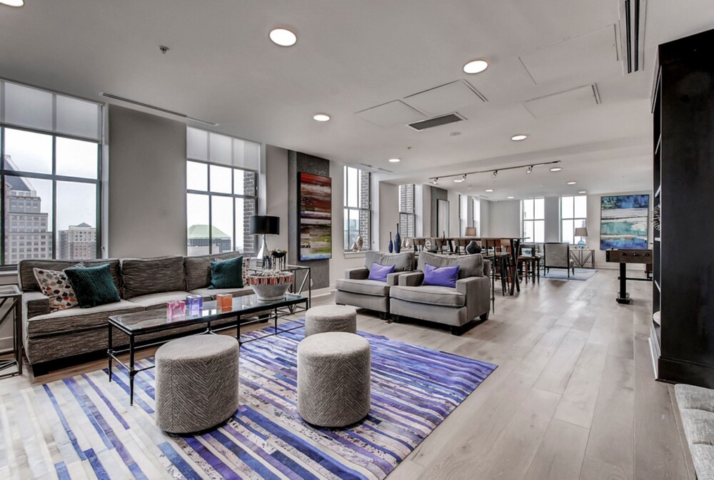Global Luxury Suites At Light Street - photo 27