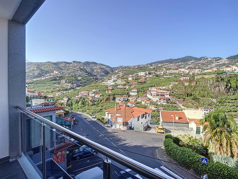 Torre Palace Ii By Atlantic Holiday — Camara De Lobos
