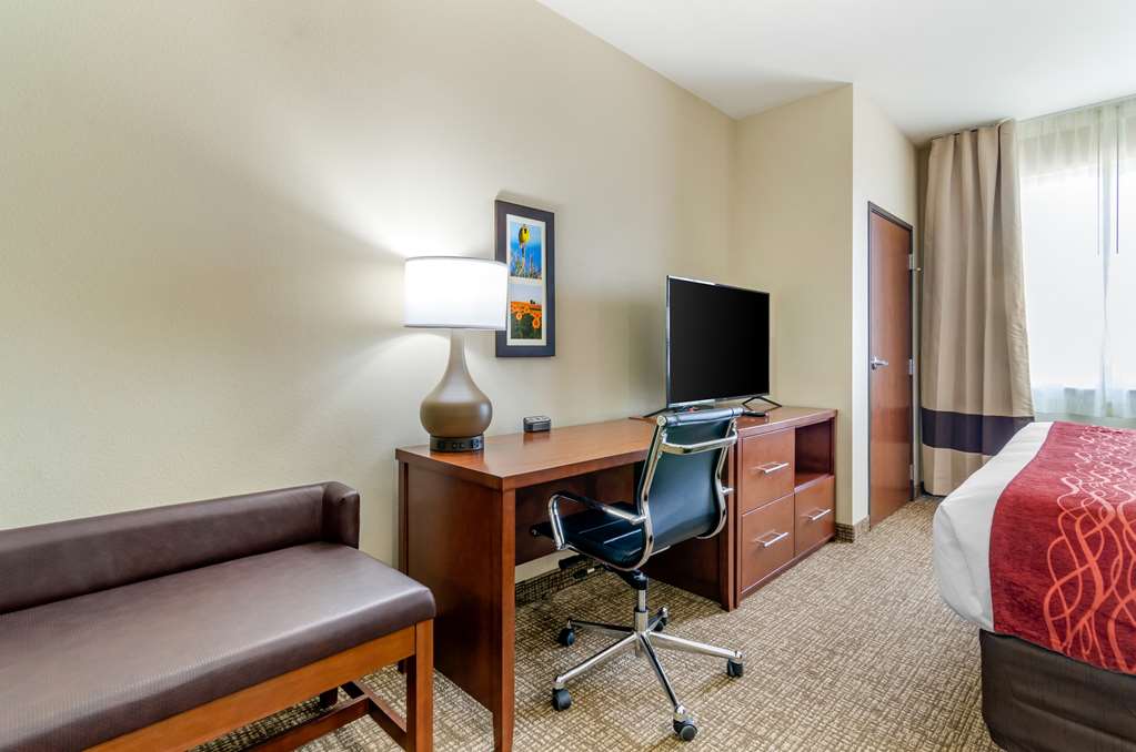 Comfort Inn & Suites Salina North - photo 22