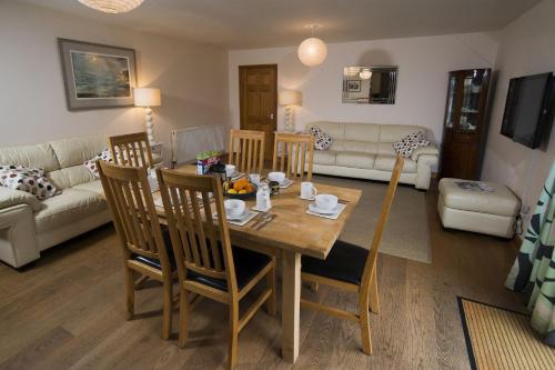 Drws Nesa - carbon neutral hotel in Pwllheli