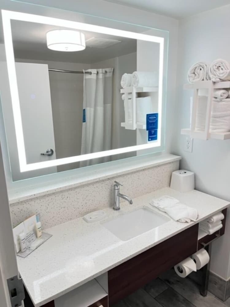 Hampton Inn & Suites Louisville East - photo 19