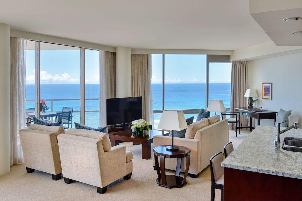 Ka Laʻi Waikiki Beach LXR Hotels & Resorts - photo 42