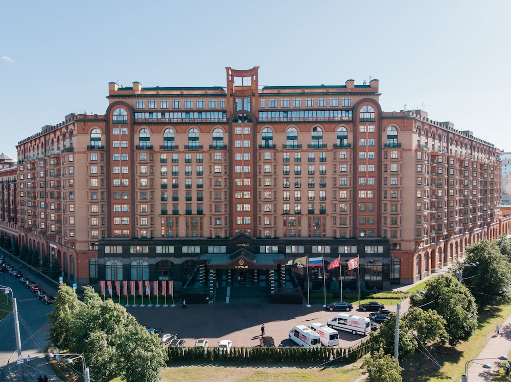 Mfk Gornyi — 4-Star Luxury Hotel in Saint Petersburg, Russia