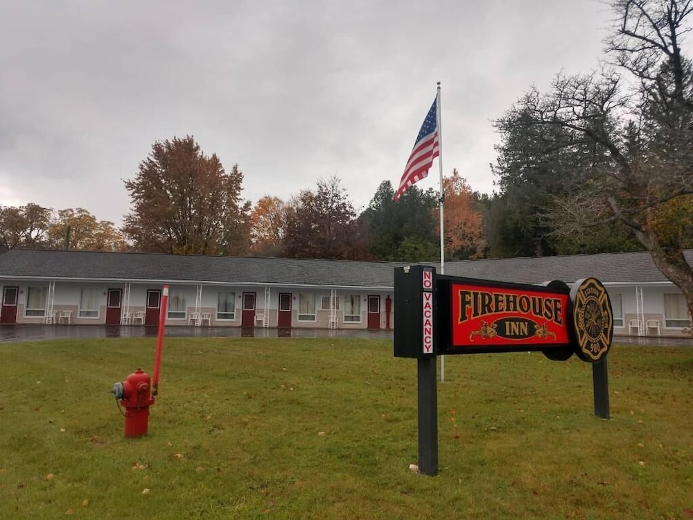 Firehouse Inn - photo 18