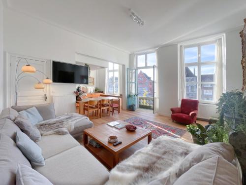 Appartement spacieux & calme avec vue sur l'Escaut — 4-Star Luxury Hotel in Tournai, Belgium