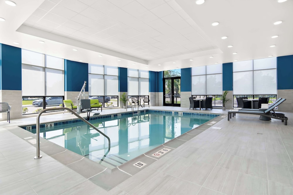 Hampton Inn & Suites by Hilton Chicago Medical District UIC - photo 35