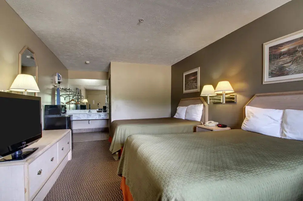 Super 8 Durant - photo 3