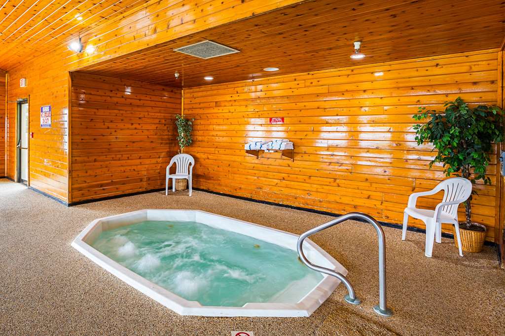 Quality Inn Mitchell I 90 - photo 27
