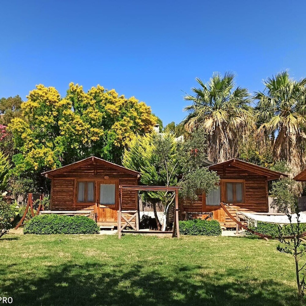 Pitos Bungalows - carbon neutral hotel in Bodrum