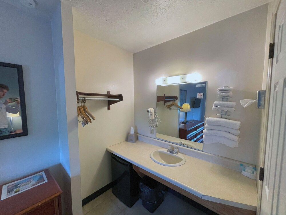 Plantation Motel - photo 93
