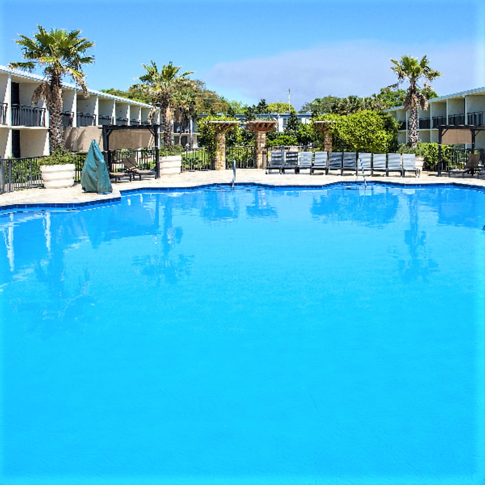 Royal Holiday Beach Resort - featured photo