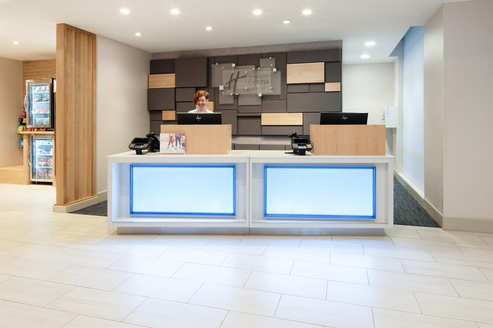 Holiday Inn Express And Suites Murrieta Temecula - photo 11