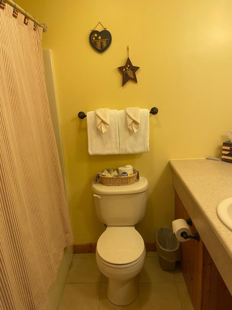The Garrett Inn - photo 48