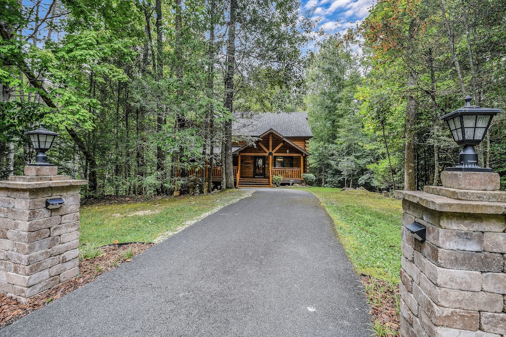 A Mountain Spirit - last minute hotel in Sevierville