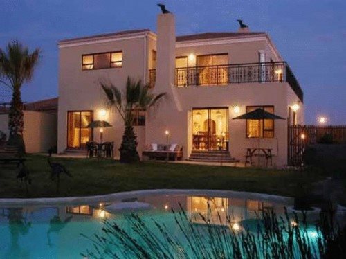 Afro Chic Guest House — 4-Star Luxury Hotel in Cape Town, South Africa
