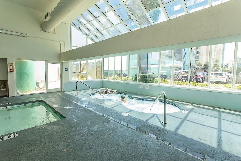 Royal Garden Resort 205 2 Bedroom Condo by RedAwning - photo 16