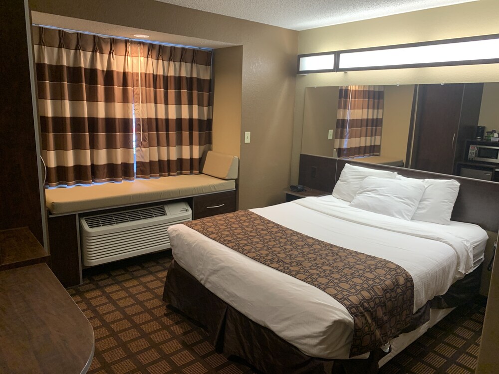 Microtel Inn And Suites Sayre PA - photo 17