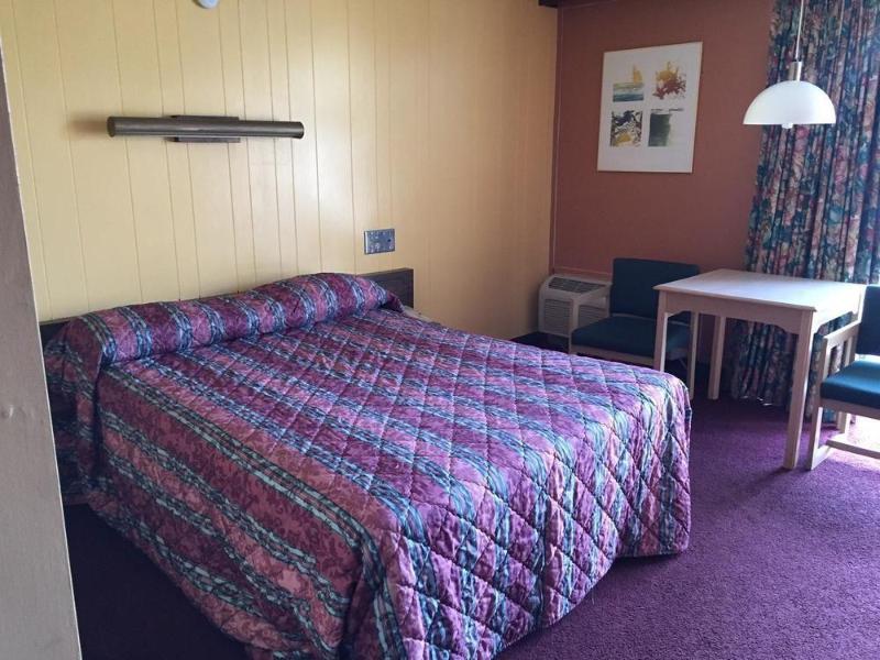 Sunset Inn Manning - photo 4