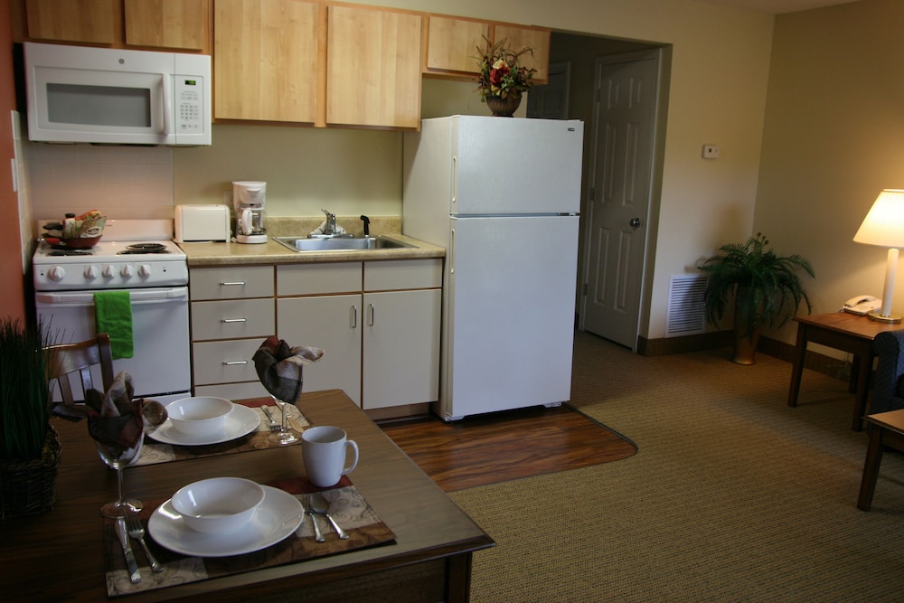 Affordable Suites Fredericksburg - photo 2