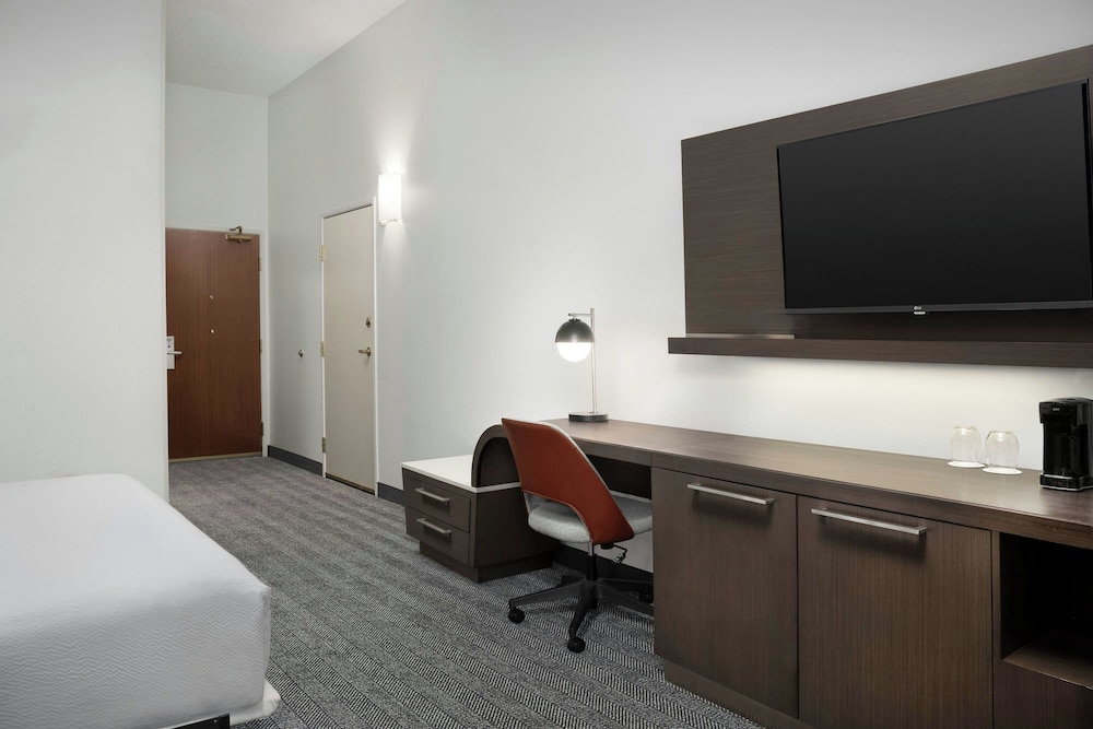 Courtyard by Marriott Lakeland - photo 10