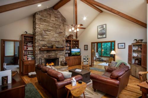 Pine Hill in Brevard, United States