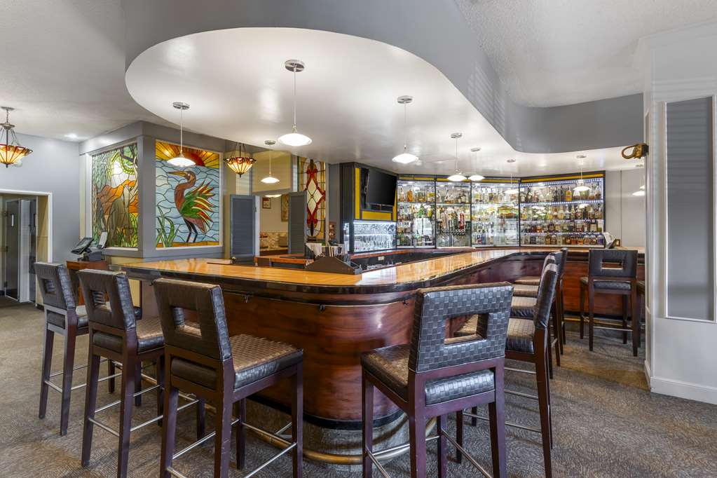 Best Western Plus Grosvenor Airport Hotel - photo 2