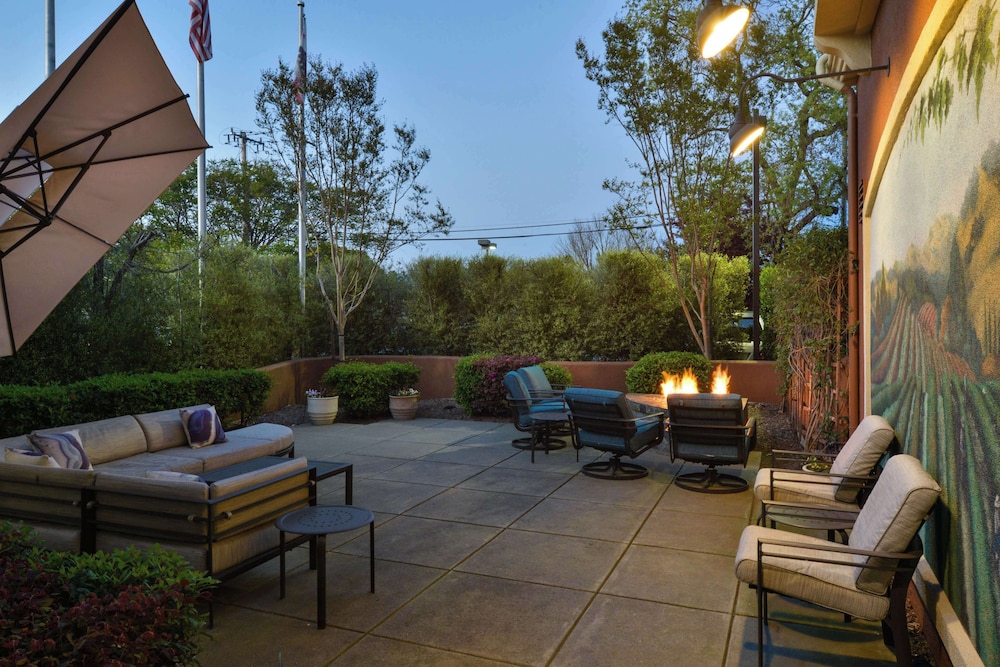 Hilton Garden Inn Napa - photo 86