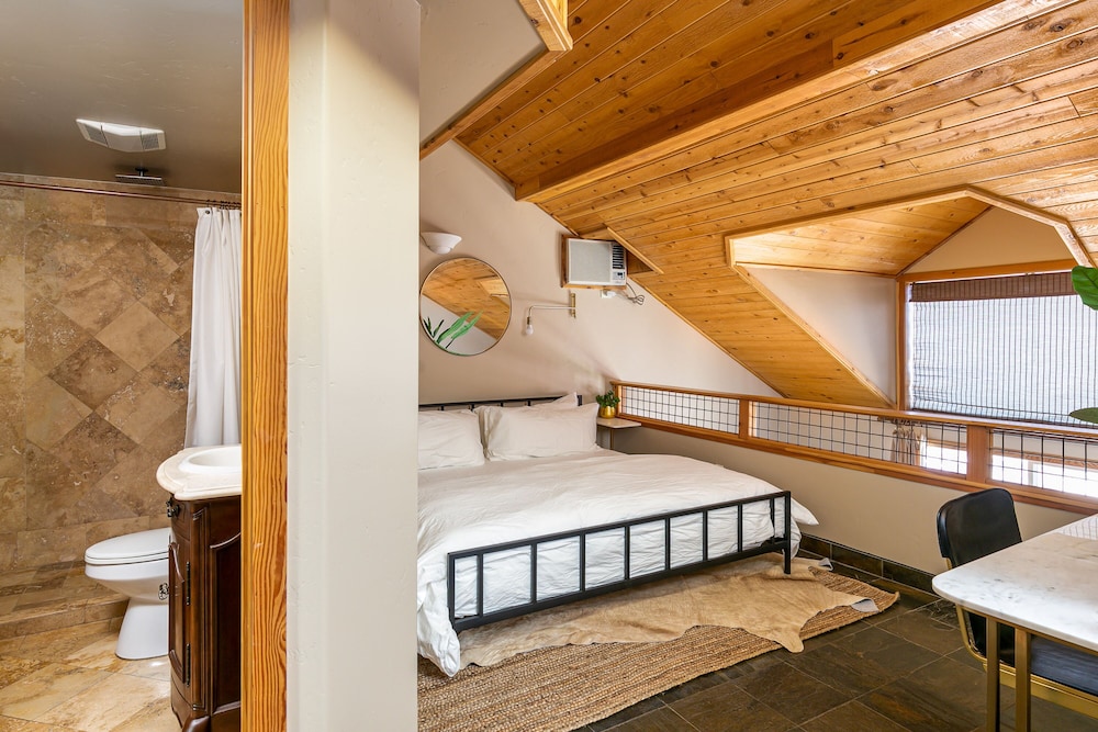 Chalet View Lodge - photo 13