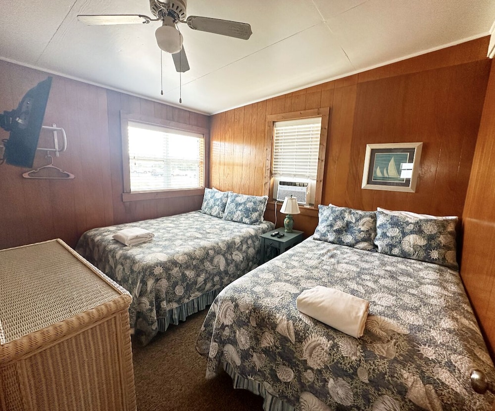 SandSpur Ocean Cottages - photo 11